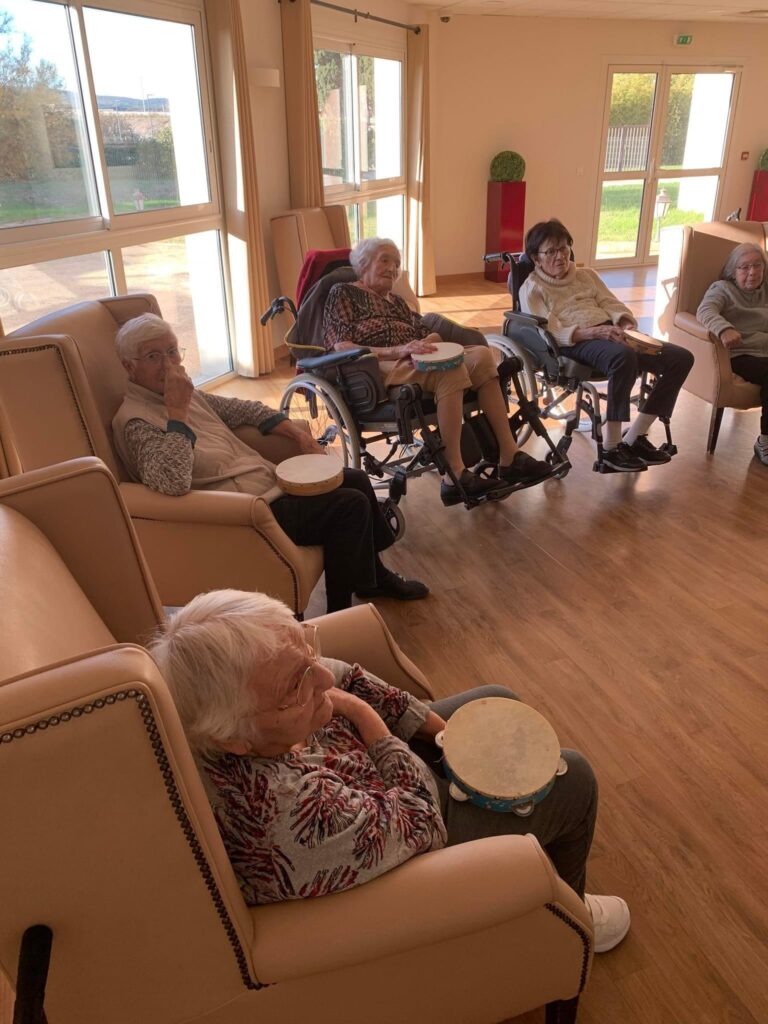 musicothérapie ephad groupe